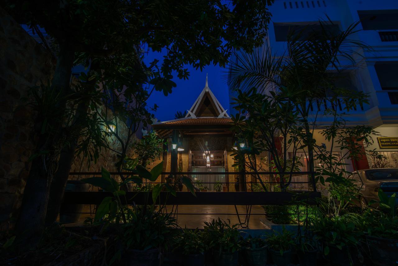 Mekong Angkor Deluxe Hotel Ciudad de Siem Riep Exterior foto
